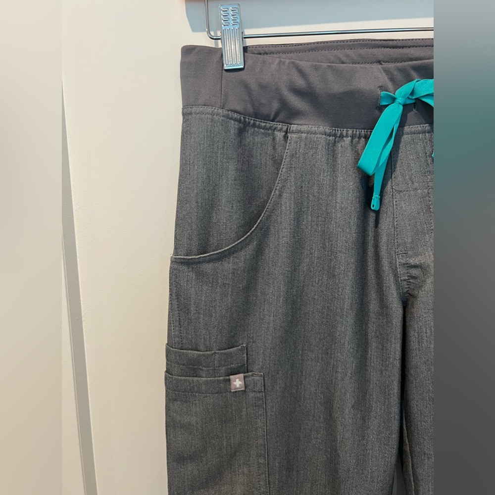 Figs Gray Women's Pants with Teal Drawstring - Picture 7 of 13